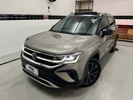 VOLKSWAGEN TAOS 1.4 250 TSI TOTAL FLEX HIGHLINE AUTOMÁTICO